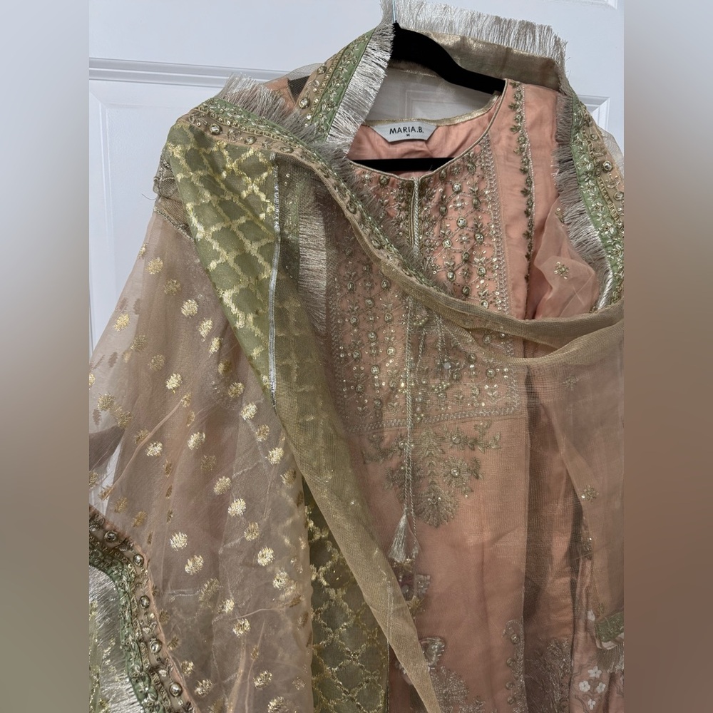 Sahara Peach and Gold Embroidered Kurta Set - Picture 5 of 12